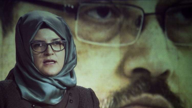 خديجة تصرخ منفعلة: أهؤلاء بشر؟