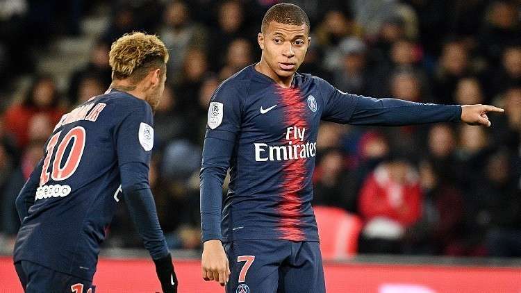 الفرنسي مبابي يدافع عن نفسه ضد التسريبات 