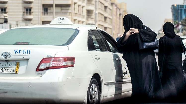 نصف مليار دولار دخل السعوديين خلال عام في قطاع النقل الموجه