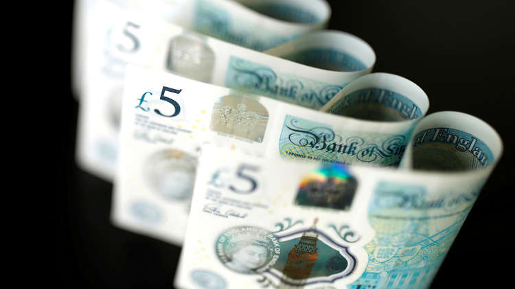هبوط الجنيه الاسترليني بعد سلسلة استقالات في حكومة ماي
