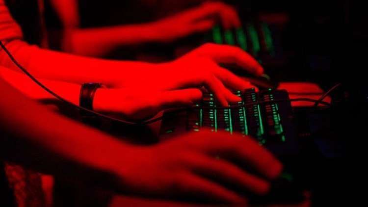 اختراق هائل يطال 26 مليون رسالة نصية قصيرة 