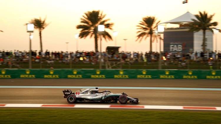 هاميلتون يتوج بجائزة أبوظبي الكبرى (فيديو)