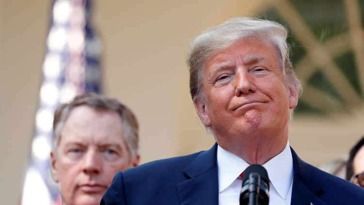 ترامب يشكر نفسه على تراجع أسعار النفط 