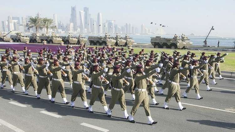 صحيفة أمريكية: الخلافات مع الجيران تدفع قطر إلى تعزيز قواتها