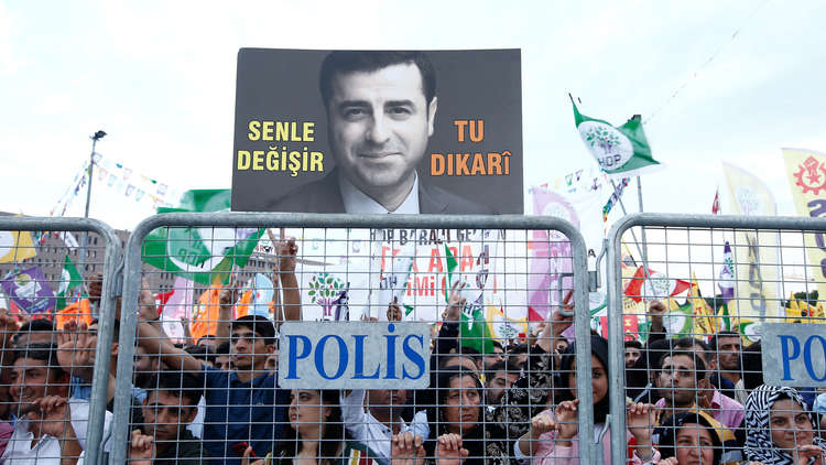 القضاء التركي يقرر تمديد اعتقال دميرطاش