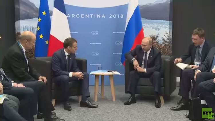 بوتين وماكرون يبحثان الأزمتين الأوكرانية والسورية