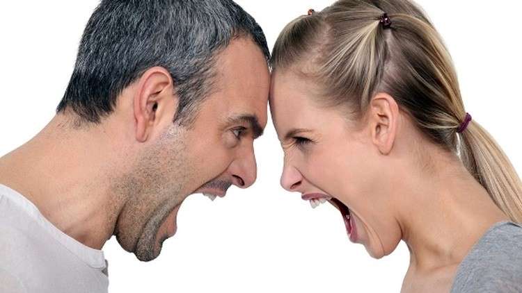 متى يكّف الأزواج عن الشجار والخلاف لآتفه الأسباب؟!