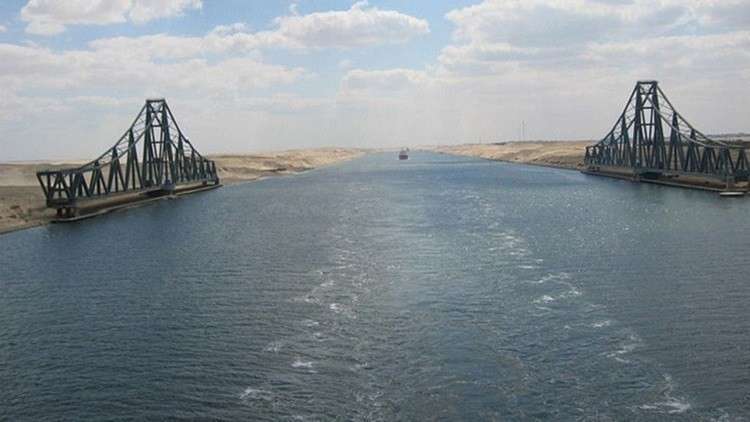 مصر تكشف حقيقة بيع 49% من قناة السويس لدولة عربية