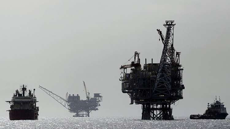  بريطانيا والإمارات تشتريان حصة في أكبر حقول النفط المصرية