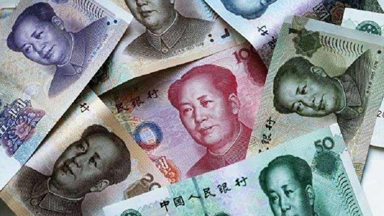 بنك الشعب الصيني يخفّض اليوان أمام الدولار بـ0.43%