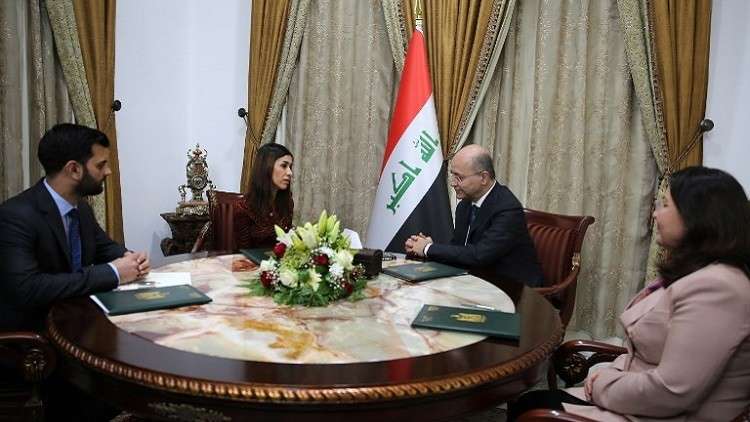 الرئيس العراقي يستقبل نادية مراد بعد يوم من تسلمها نوبل للسلام