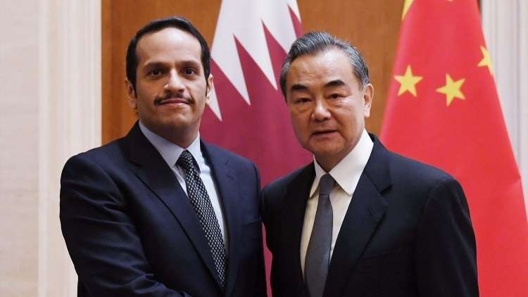 يطوقون قطر بحزام صيني