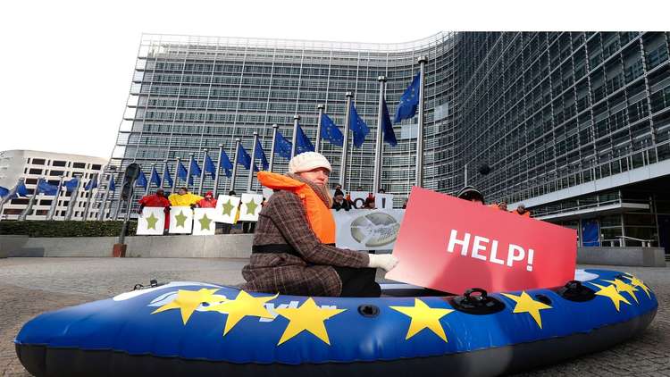 الاتحاد الأوروبي يواجه خطر الانهيار