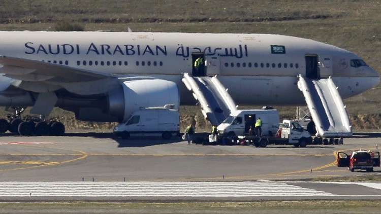 بوينغ تبرم عقدا مع السعودية لشراء 30 طائرة 