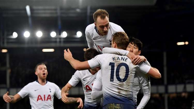 توتنهام يكتسح ضيفه بورنموث بخماسية