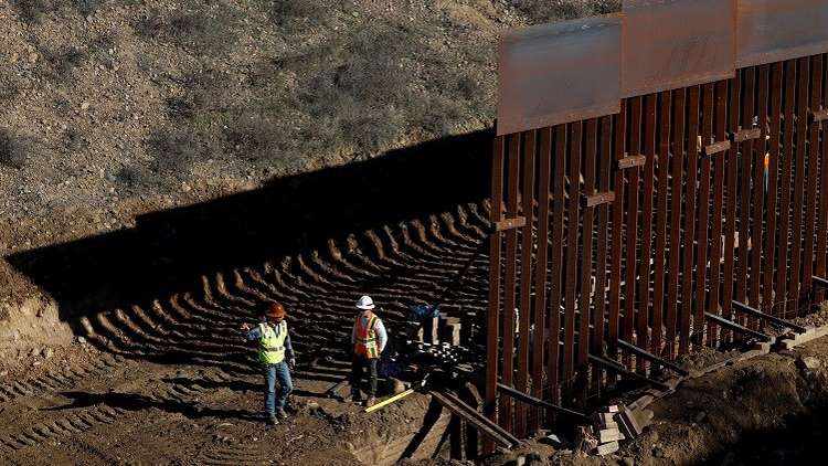 ترامب: إغلاق الحدود مع المكسيك تجارة مربحة