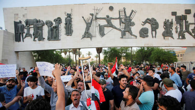العراق.. تجدد التظاهرات في بغداد والبصرة للمطالبة بالخدمات