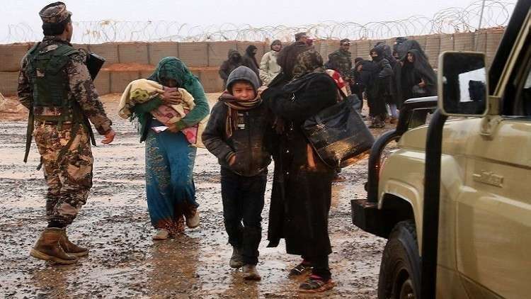 مصدر عسكري دبلوماسي يرجح حرق جثث لاجئين قرب مخيم الركبان