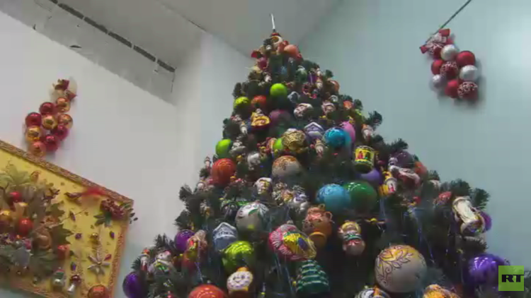 تقاليد تزيين شجرة رأس السنة في روسيا