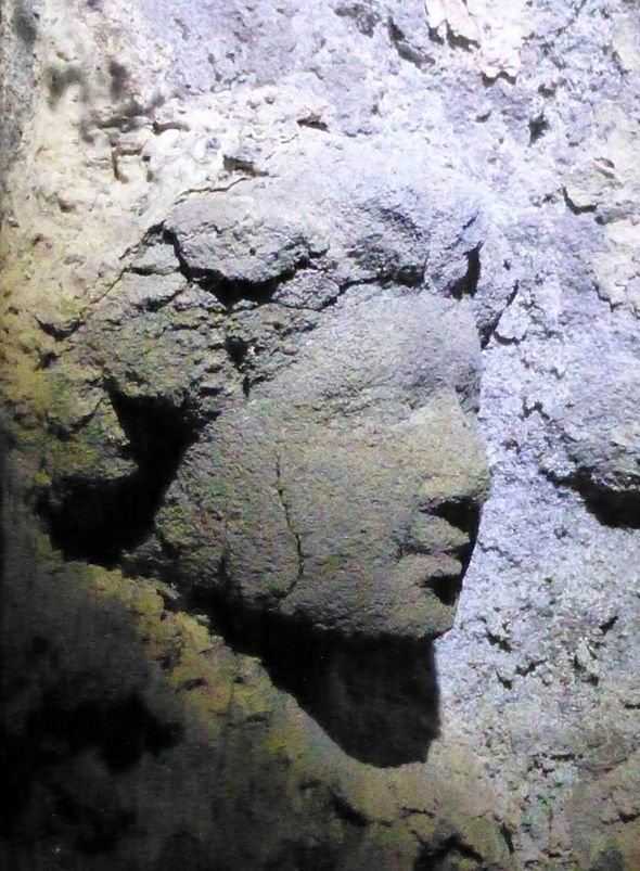 اكتشاف منحوتات حجرية قديمة ظلت مخفية 600 سنة