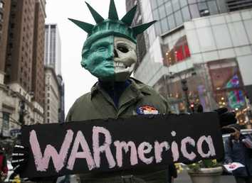 مظاهرات ضد توجيه الضربات الجوية ضد سوريا، مدينة نيويورك، الولايات المتحدة، أبريل/ نيسان 2018