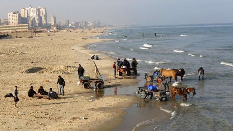 إسرائيل تعزل قطاع غزة بحريا (فيديو)