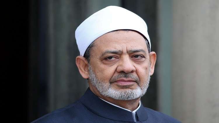 شيخ الأزهر في الكاتدرائية المرقسية لتهنئة الأقباط في مصر (صور)