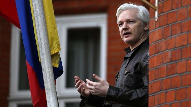 ويكيليكس يحظر على الصحفيين كتابة 140 جملة عن أسانج 