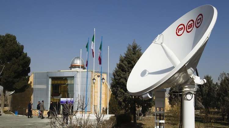 إيران تعلن عن قرب إطلاق قمرين صناعيين إلى الفضاء 
