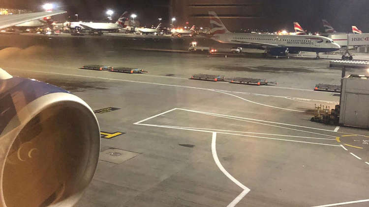 من جديد.. مطار لندن يعلق رحلاته بسبب طائرة من دون طيار