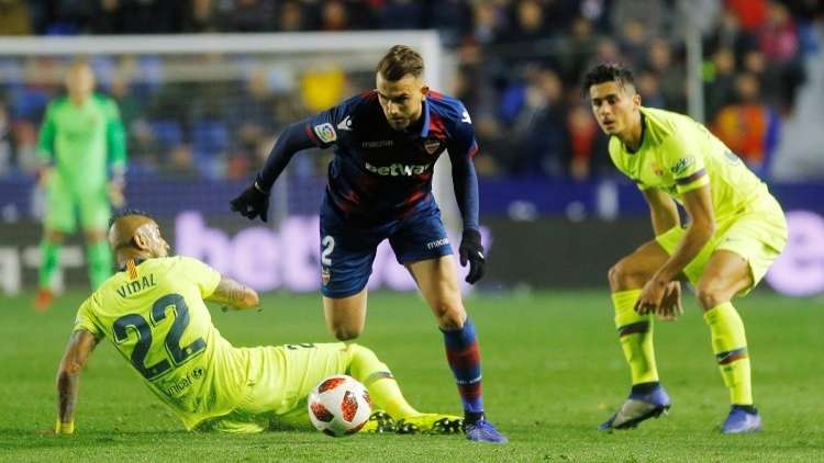 برشلونة يقع في كمين ليفانتي