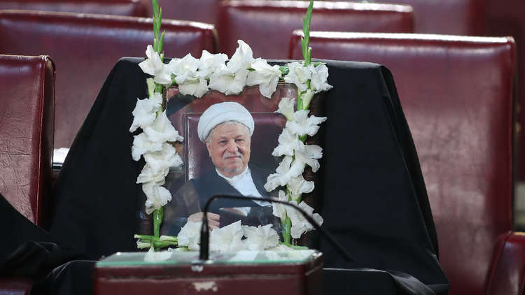 ابنة رفسنجاني: وفاة والدي لم تكن طبيعية والتسمم الإشعاعي وراءها!