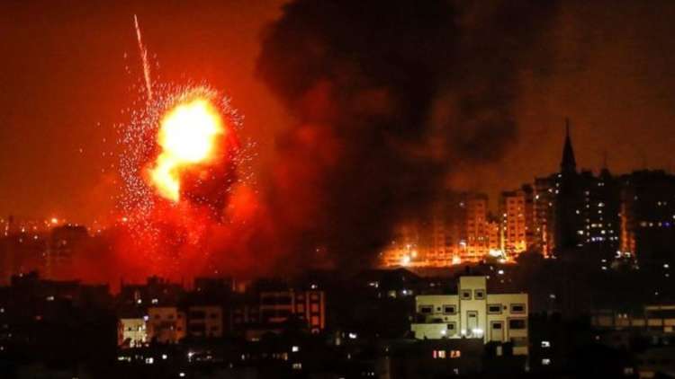 الطيران الإسرائيلي يستهدف مواقع في شرق جباليا بقطاع غزة