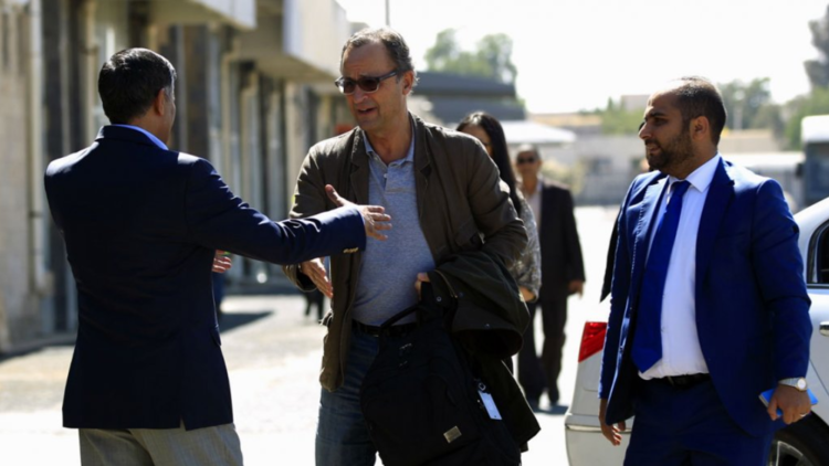 الحكومة اليمنية: الحوثيون يستهدفون موكب رئيس المراقبين الأمميين في الحديدة