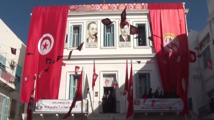إضراب بتونس ضد رفض الحكومة زيادة الأجور