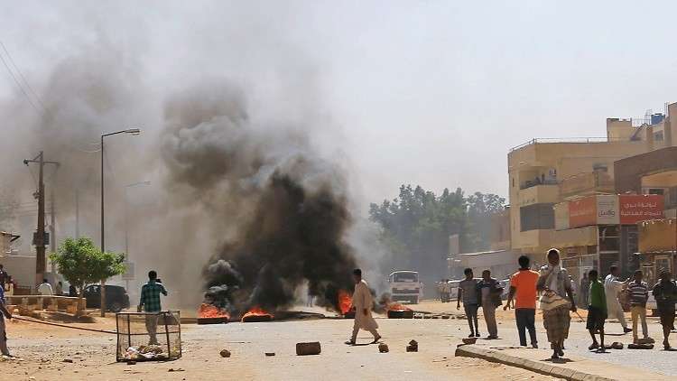 باريس تدخل على خط الأحداث في السودان