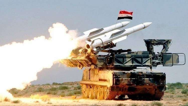 لحظة إطلاق صواريخ سورية ضد أهداف إسرائيلية