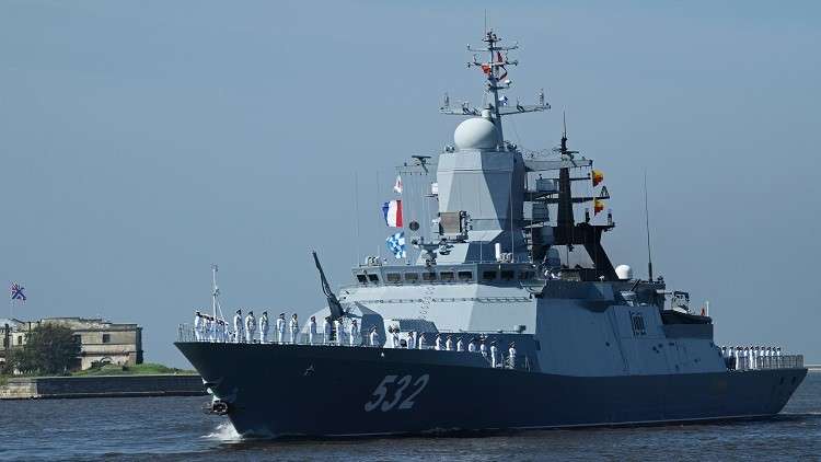 الأسطول الروسي يراقب مدمرتين أمريكيتين في البلطيق