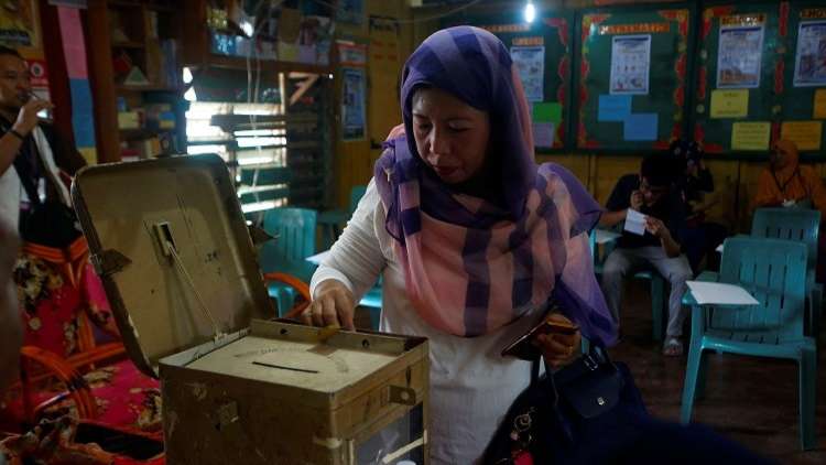 الفلبين.. التصويت على استفتاء يمنح شعب مور المسلم حكما ذاتيا