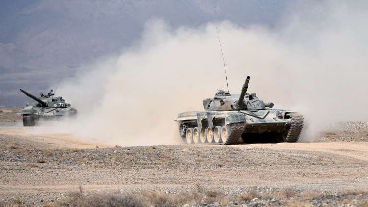 الشرطة العراقية تتسلم دبابات من 