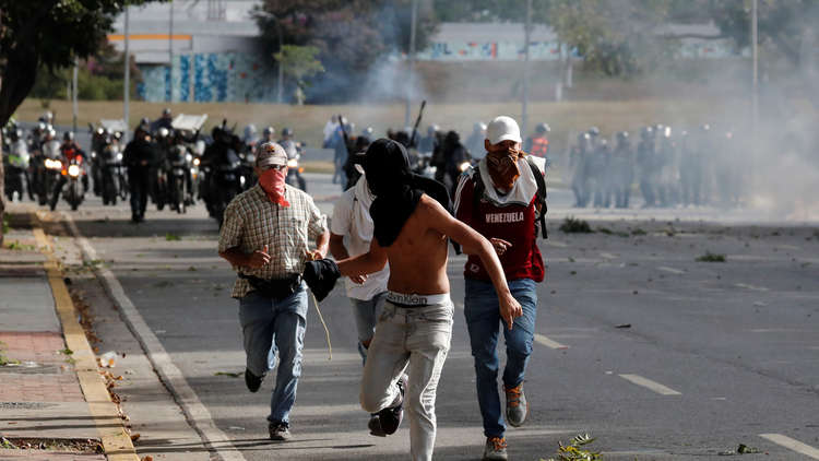 مصادر في المعارضة الفنزويلية: مقتل 6 محتجين خلال اليوم