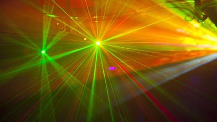 "مسدس ليزر" يوجه الصوت مباشرة إلى شخص محدد دون غيره!