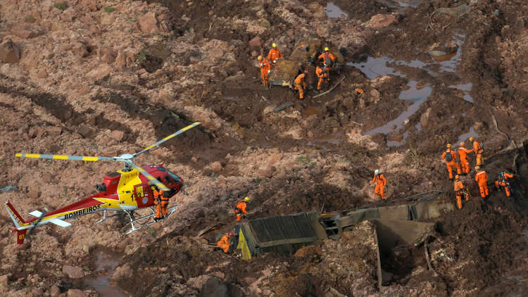 ارتفاع حصيلة القتلى بعد انهيار سد في البرازيل إلى 34 ضحية