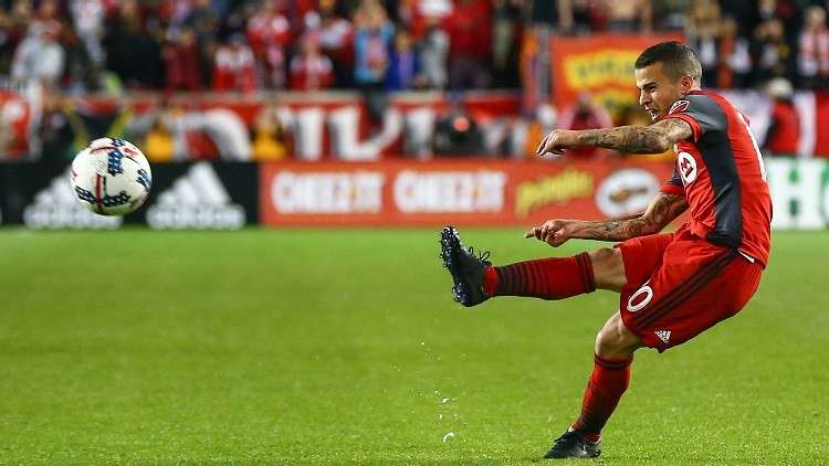 الهلال السعودي يضم مهاجم يوفنتوس السابق