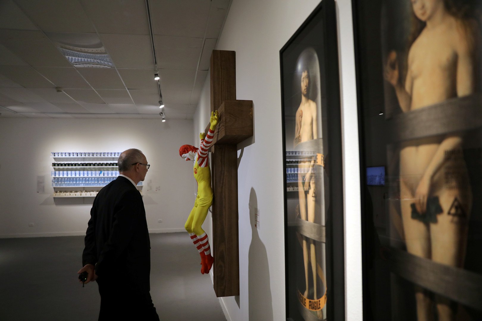 متحف إسرائيلي يقرر إزالة تمثال مسيء للسيد المسيح