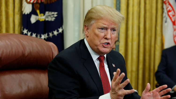 بعد تعليقه العمل بمعاهدة الصواريخ.. ترامب يهدد روسيا برد عسكري 