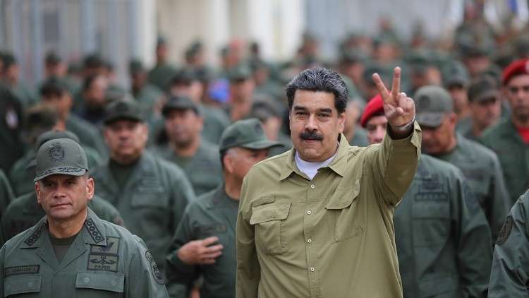 مادورو يؤكد عزمه على حماية سيادة فنزويلا