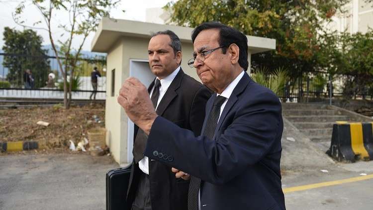 محامي الباكستانية بيبي يرغب في الحصول على جنسية أوروبية