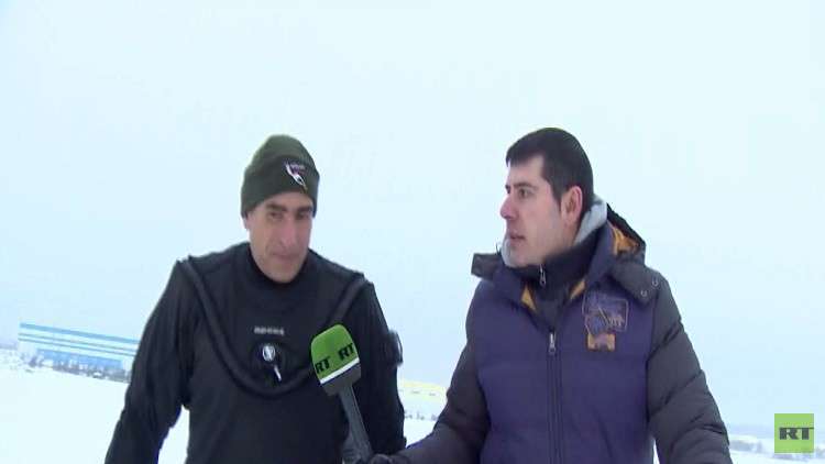 المصري أحمد جبر يتحدى الجليد في موسكو