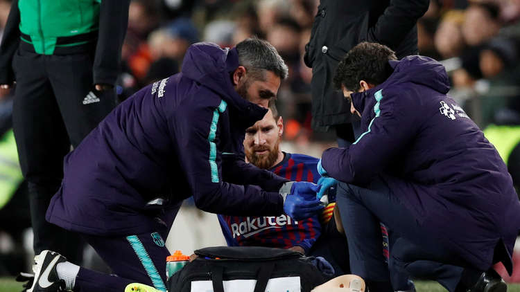 ميسي مهدد بالغياب عن "الكلاسيكو"